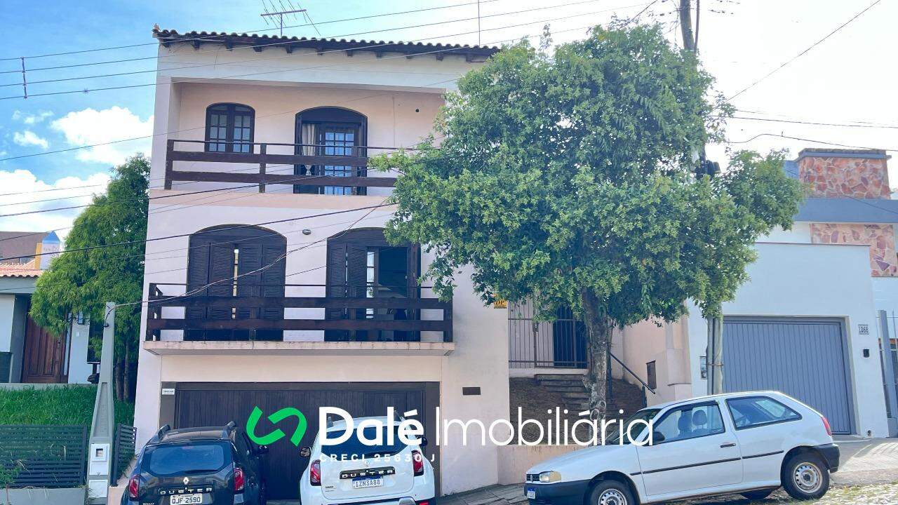 Casa à venda no Centro: 