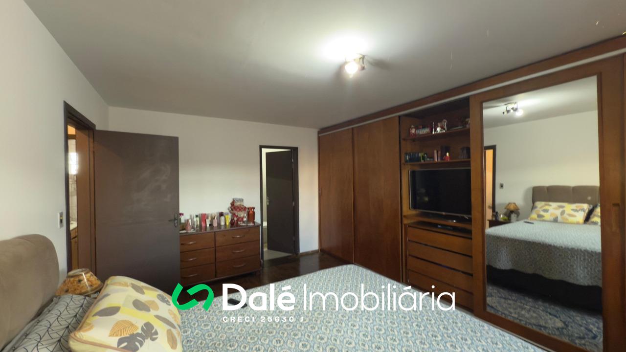 Casa à venda no Centro: 