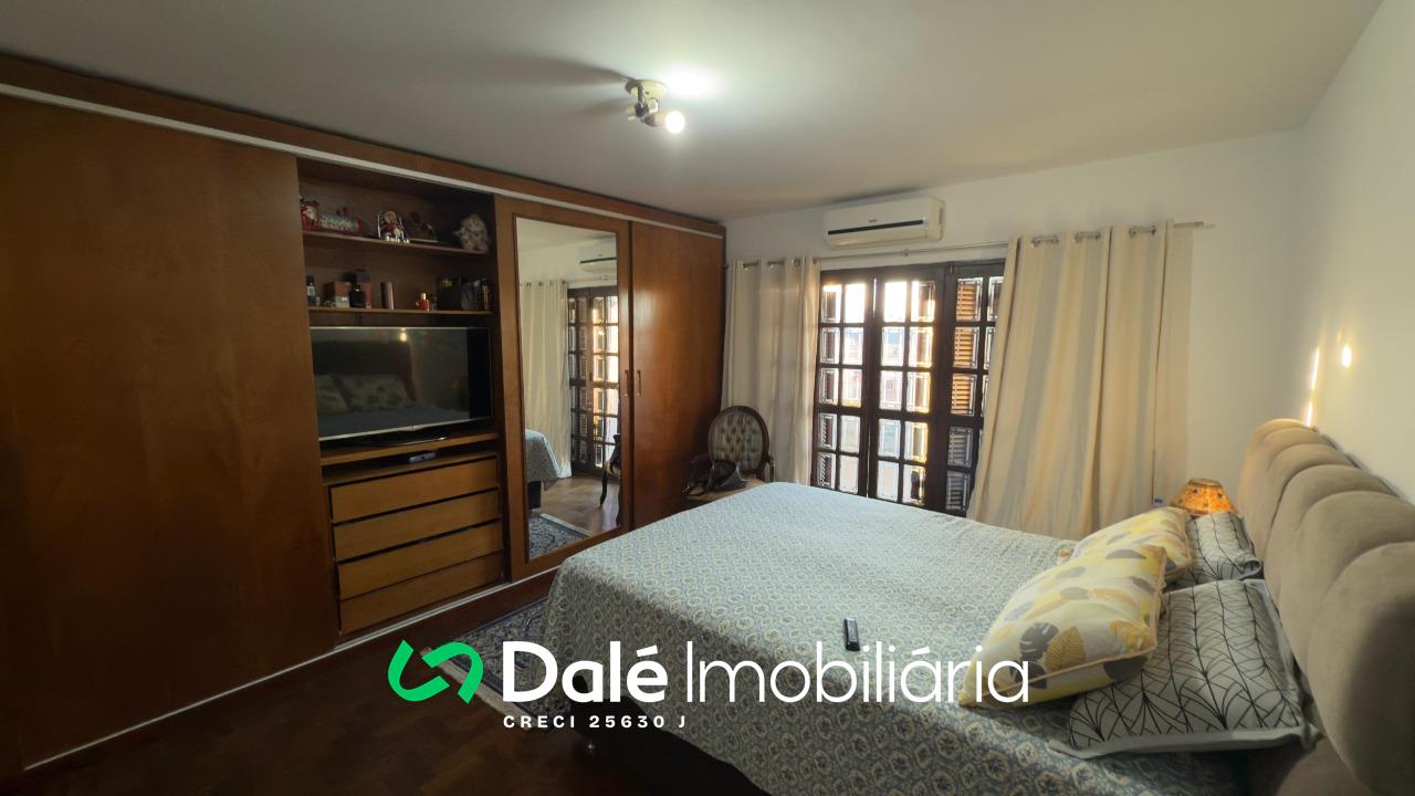 Casa à venda no Centro: 