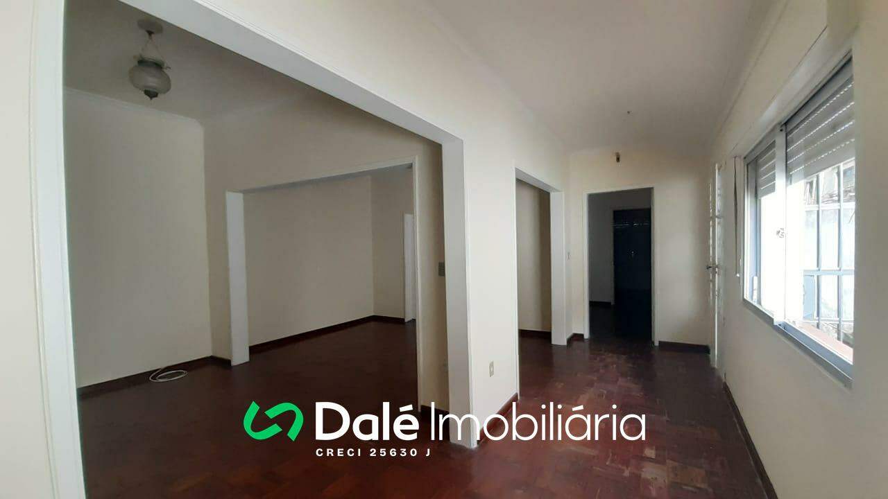 Casa à venda no Centro: 