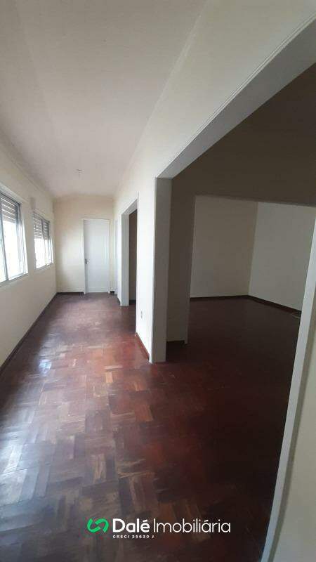 Casa à venda no Centro: 