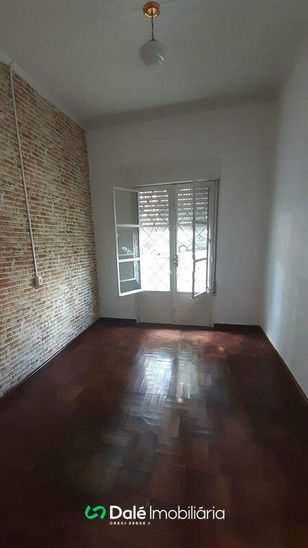 Casa à venda no Centro: 