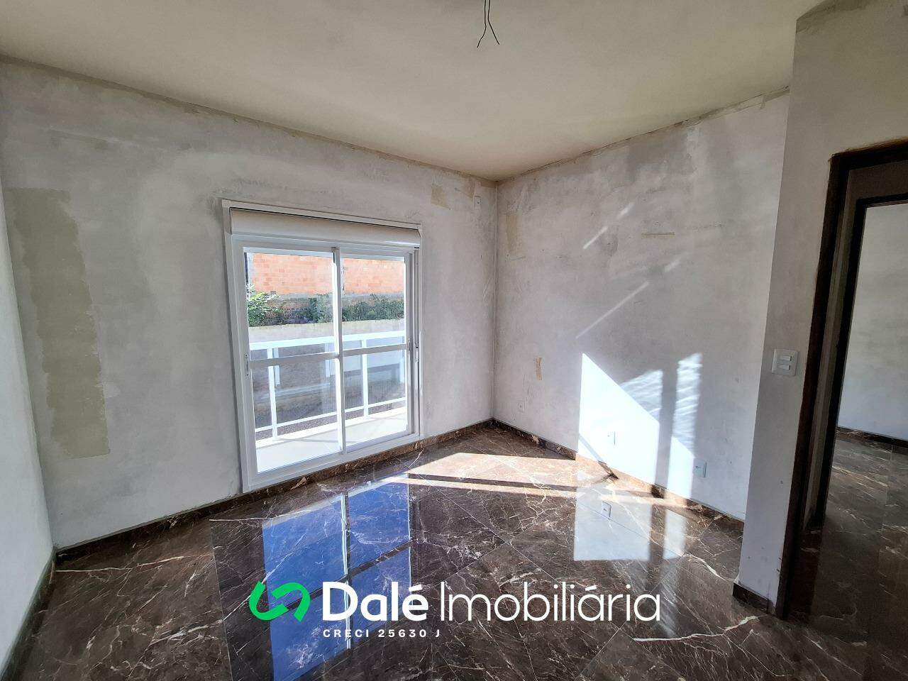 Casa à venda no Getúlio Vargas: quarto com sacada