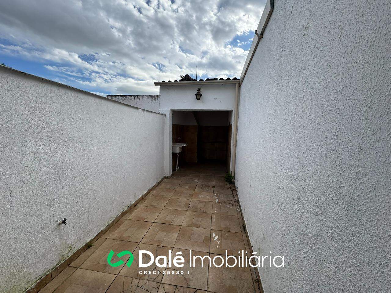 Casa à venda no Centro: Area Externa