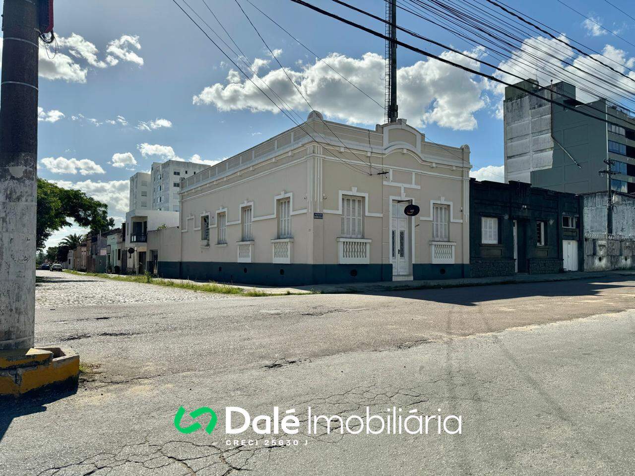 Casa à venda no Centro: 