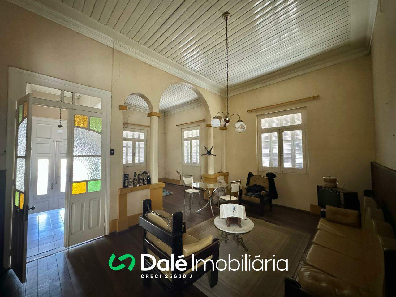 Casa à venda no Centro: 