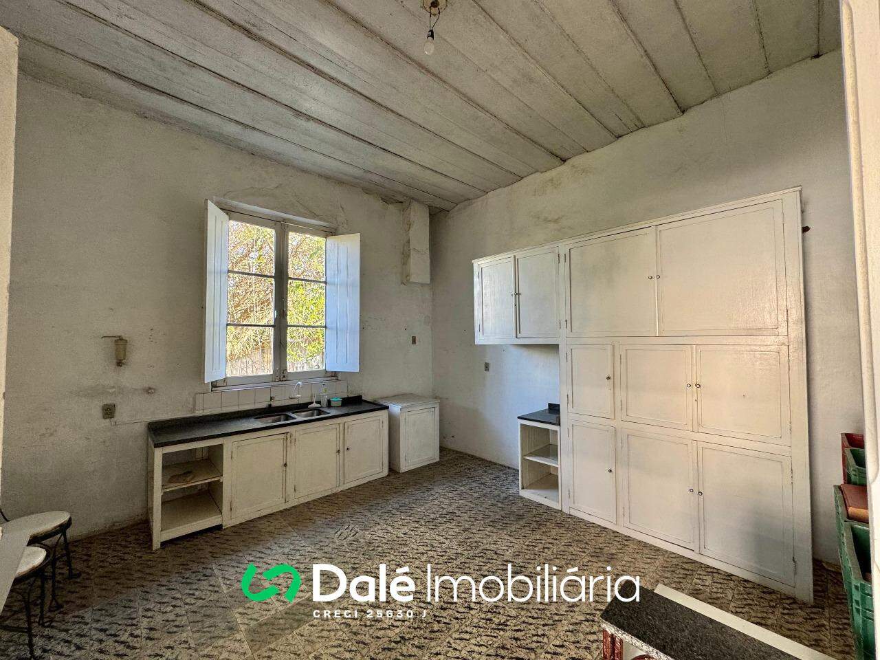 Casa à venda no Centro: 