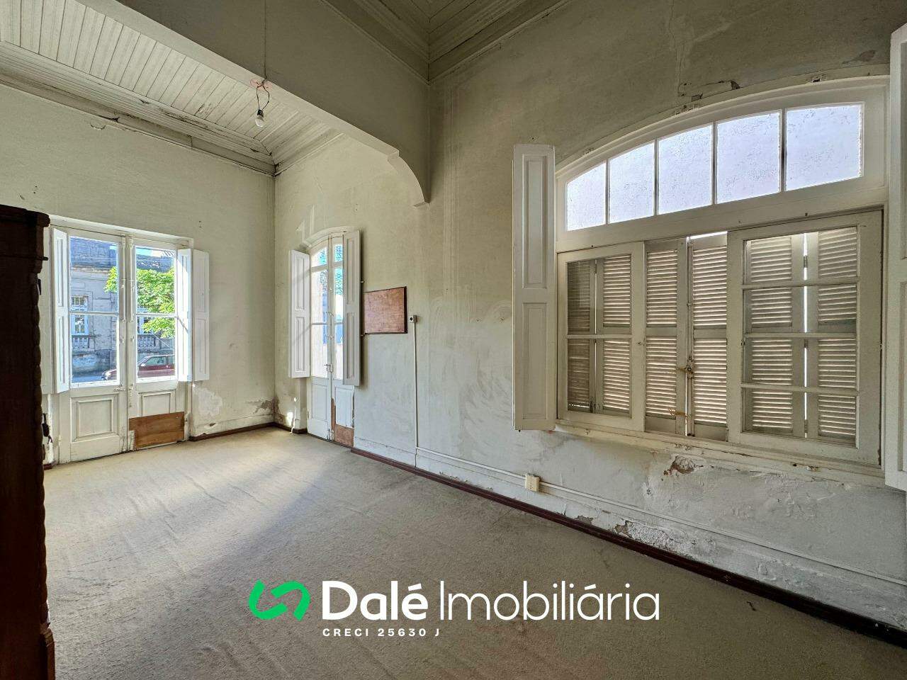 Casa à venda no Centro: 