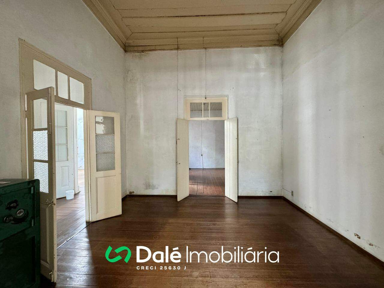 Casa à venda no Centro: 