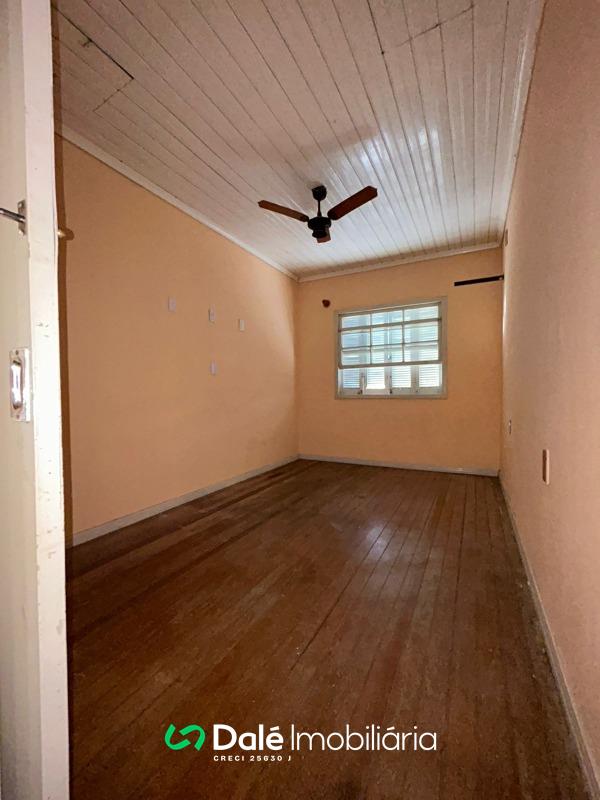 Casa para aluguel no Centro: 