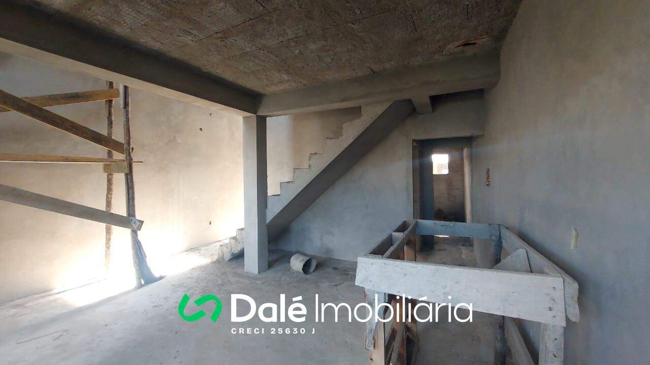 Casa à venda no Industrial I: 