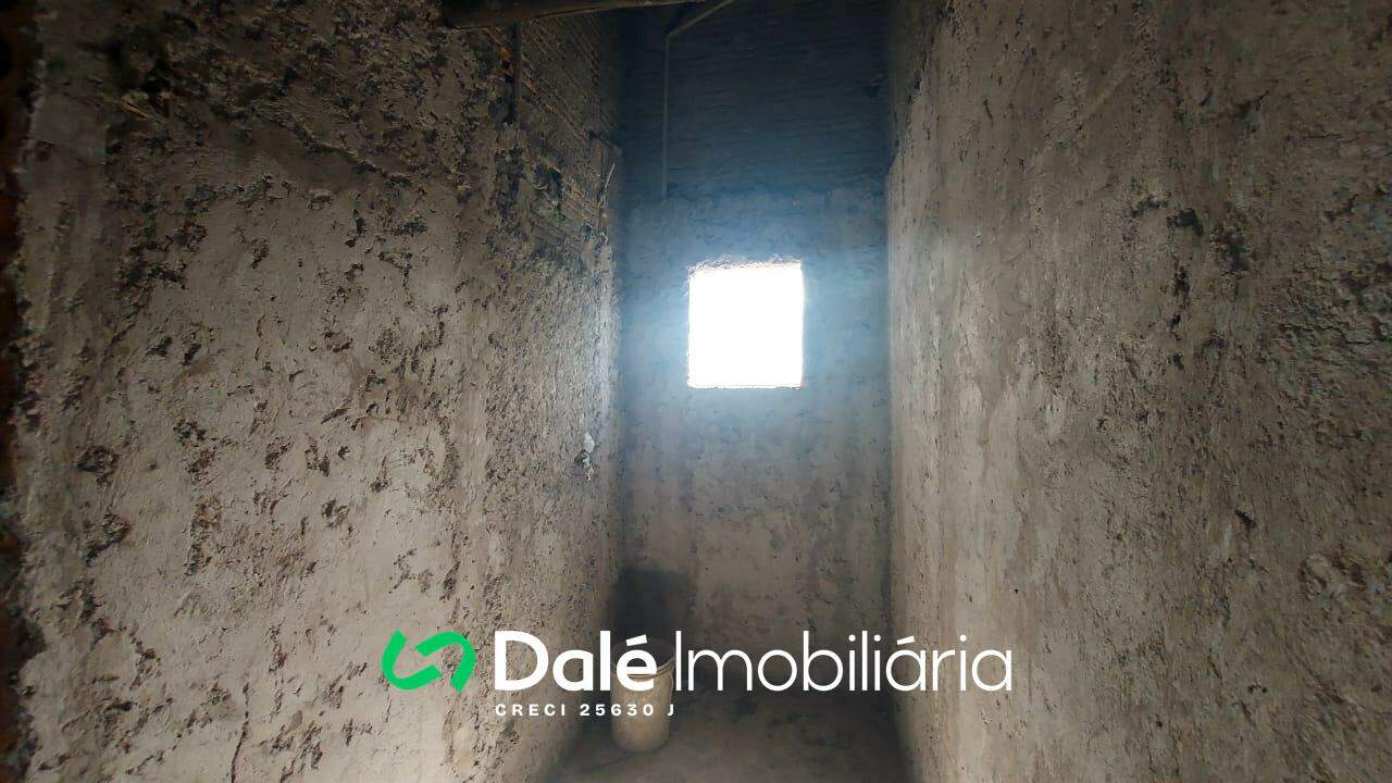 Casa à venda no Industrial I: 