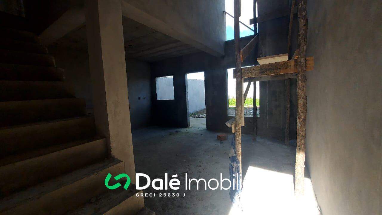 Casa à venda no Industrial I: 