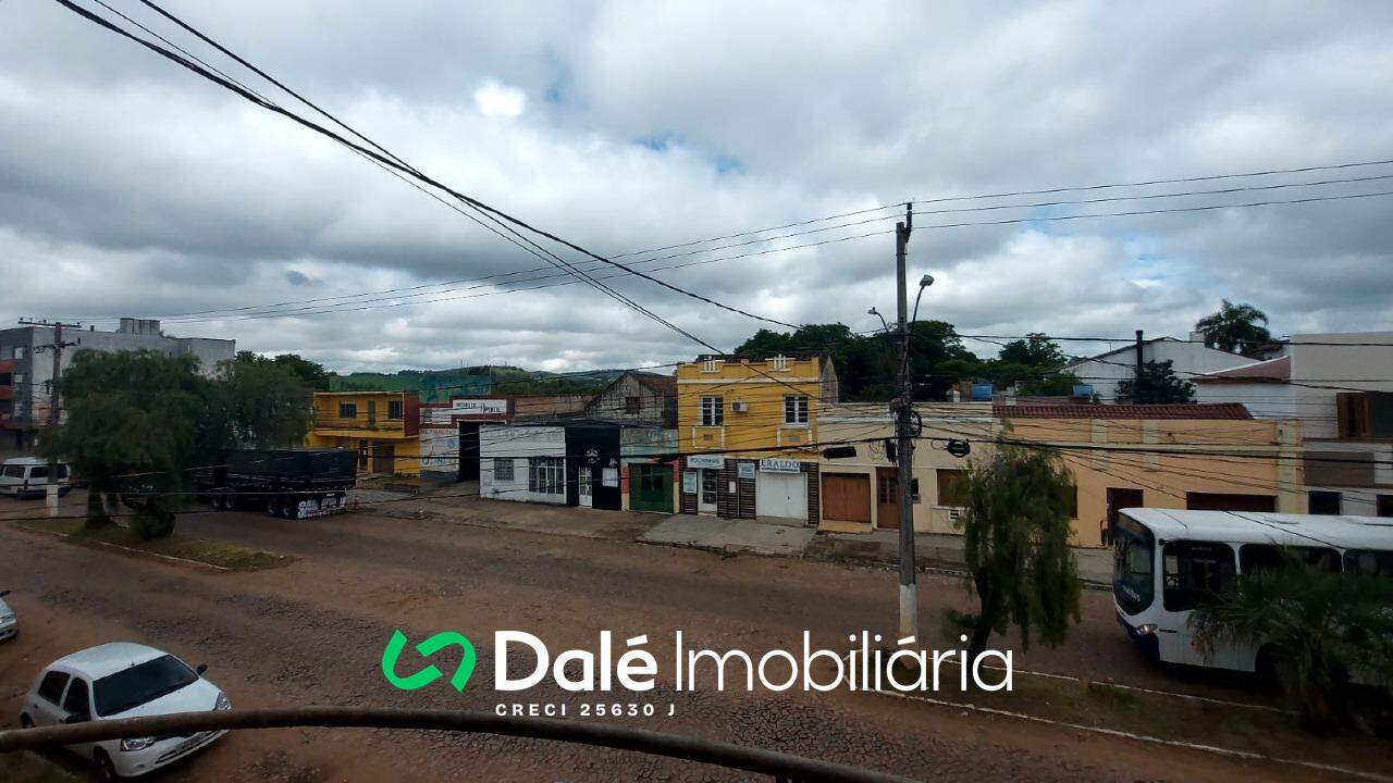 Casa à venda no Centro: sacada frente 