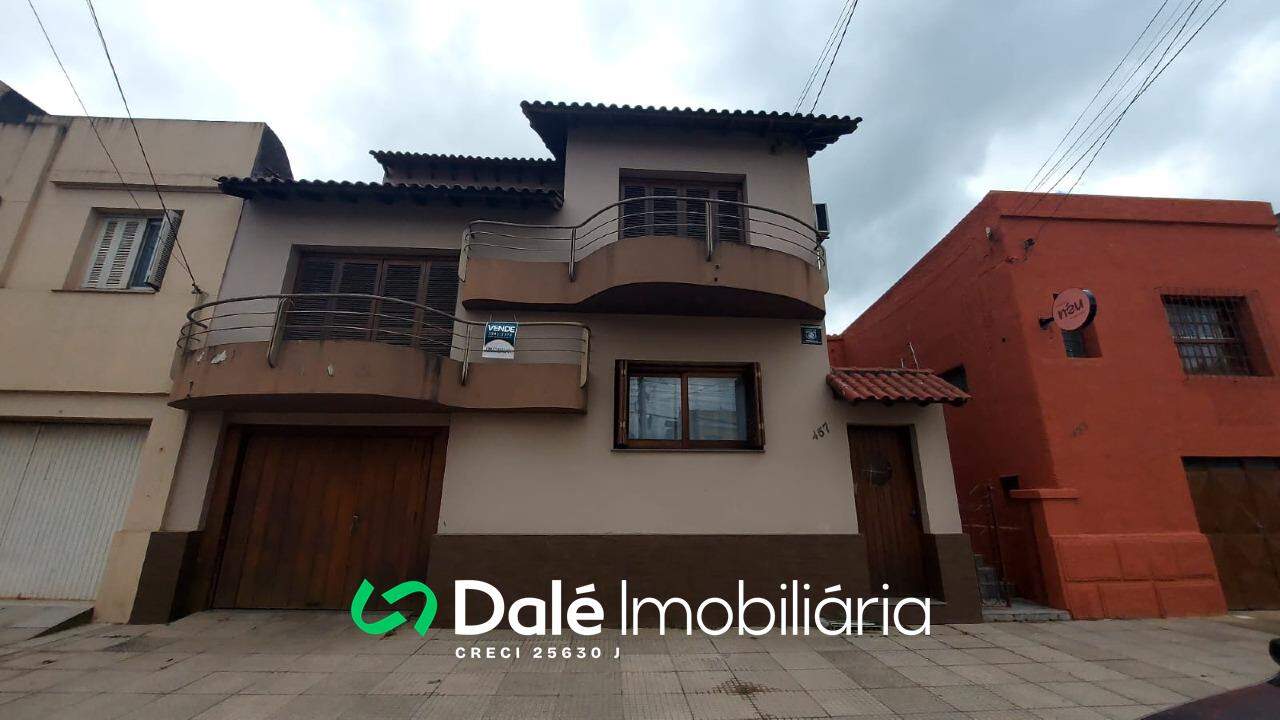 Casa à venda no Centro: 