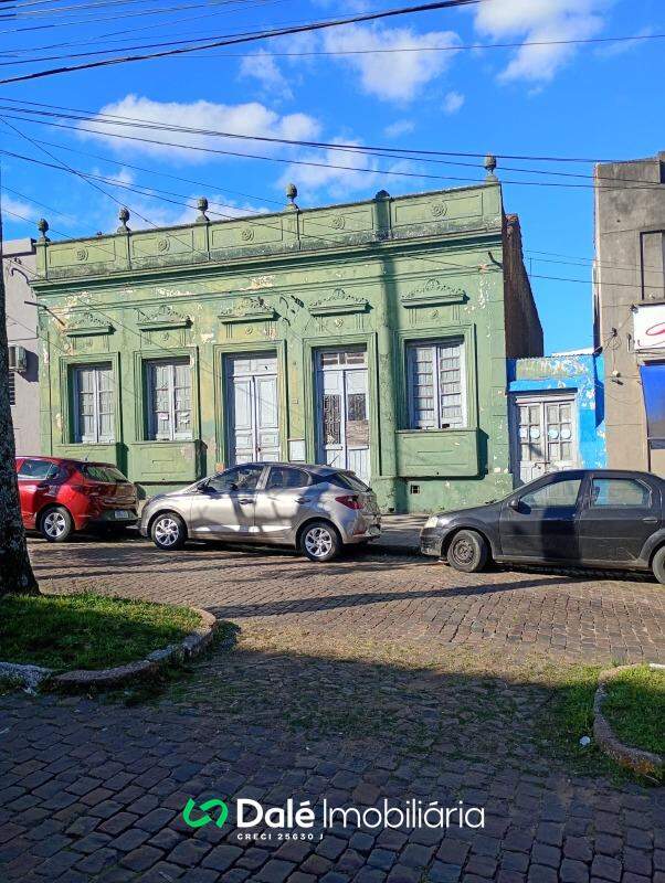 Casa à venda no Centro: 