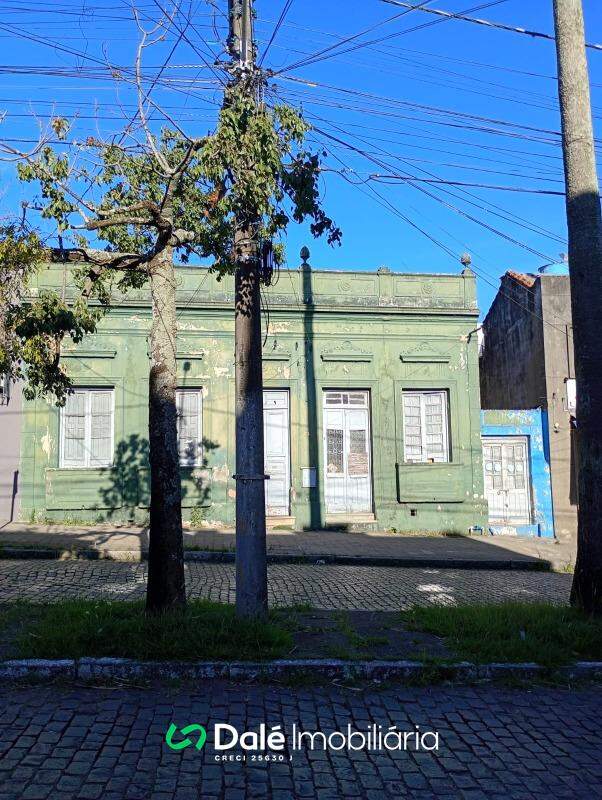 Casa à venda no Centro: 