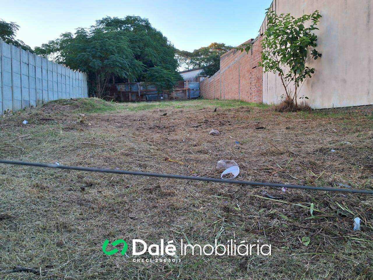 Terreno à venda no Santa Flora: 