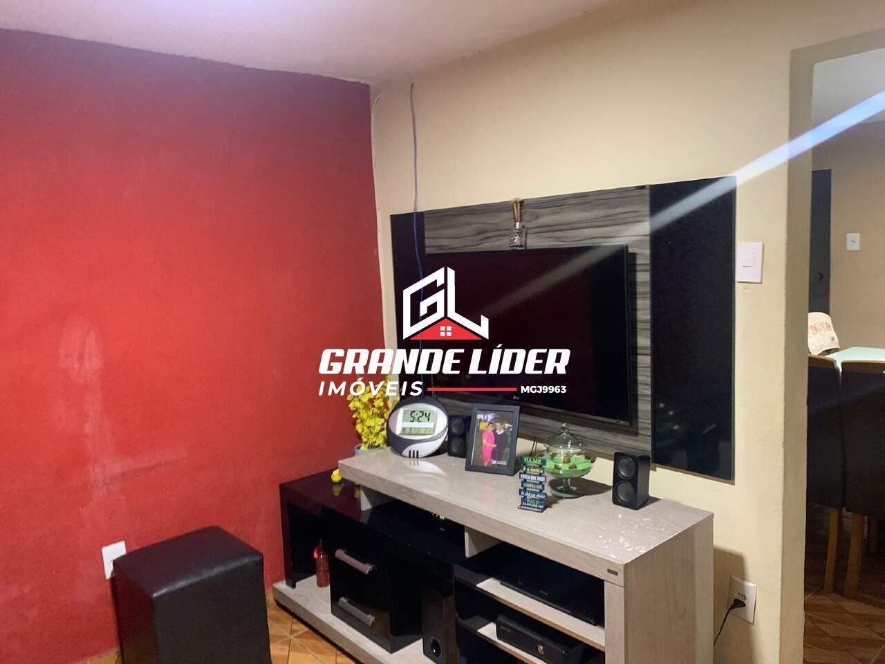 Casa à venda no Industrial: 