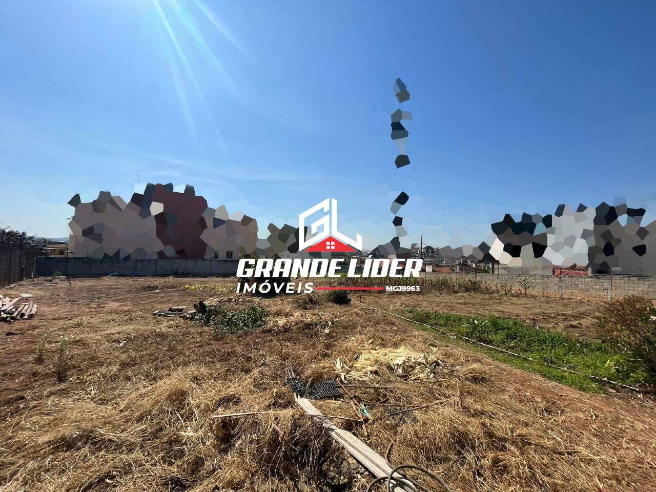 Lote à venda no Jardim Laguna: 