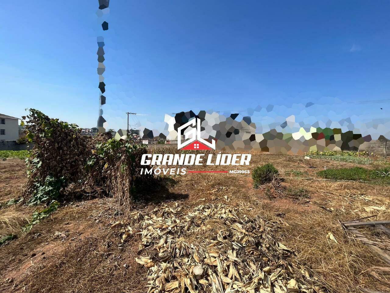 Lote à venda no Jardim Laguna: 