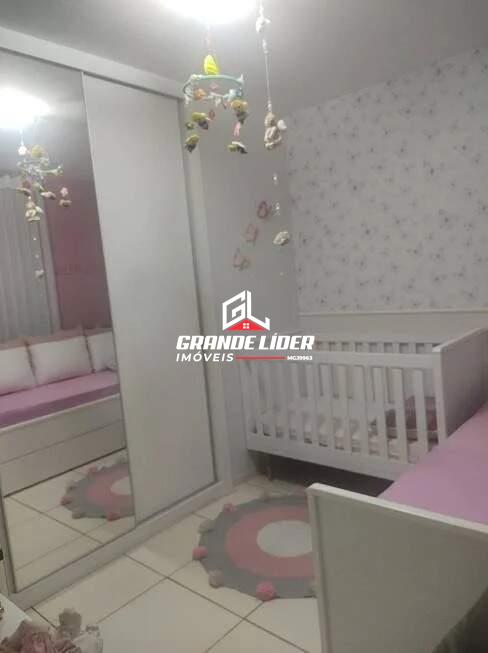 Casa Geminada à venda no Parque Duval de Barros: 