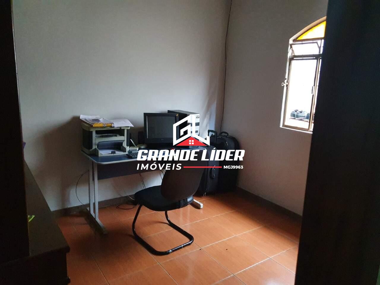 Casa à venda no Parque Maracanã: 