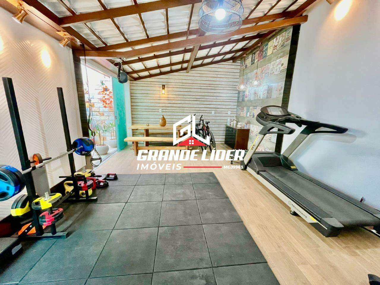 Área privativa à venda no Arvoredo 2ª Seção: 