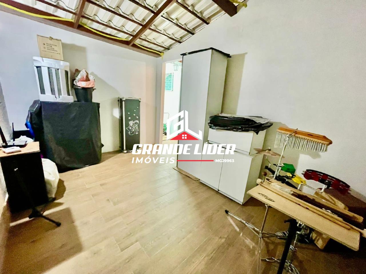 Área privativa à venda no Arvoredo 2ª Seção: 