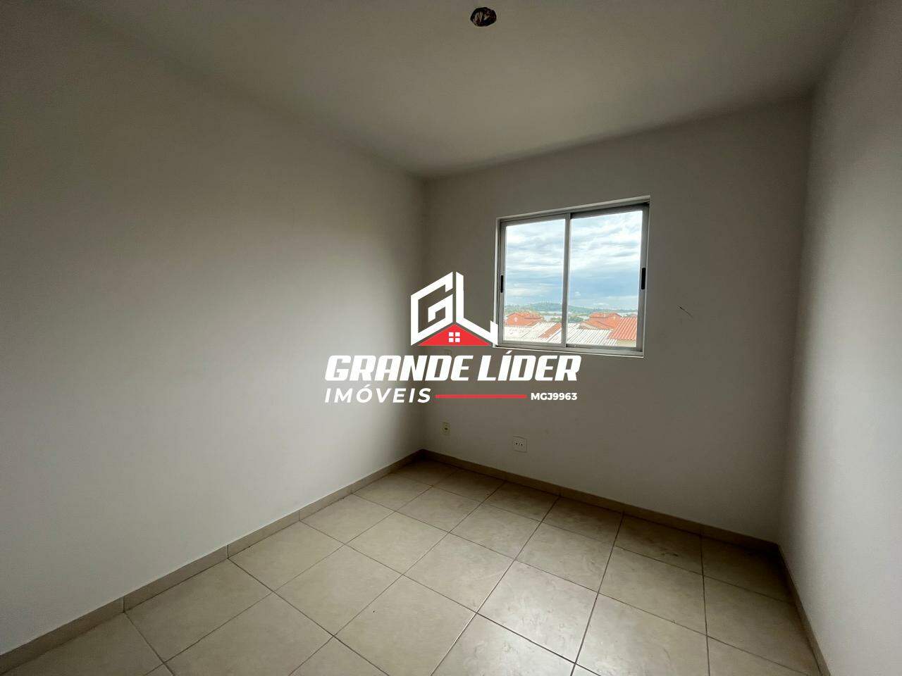 Apartamento à venda no Cabral: 