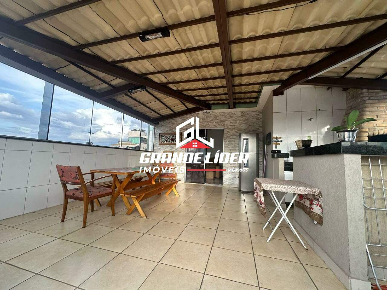 Cobertura à venda no Eldorado: 