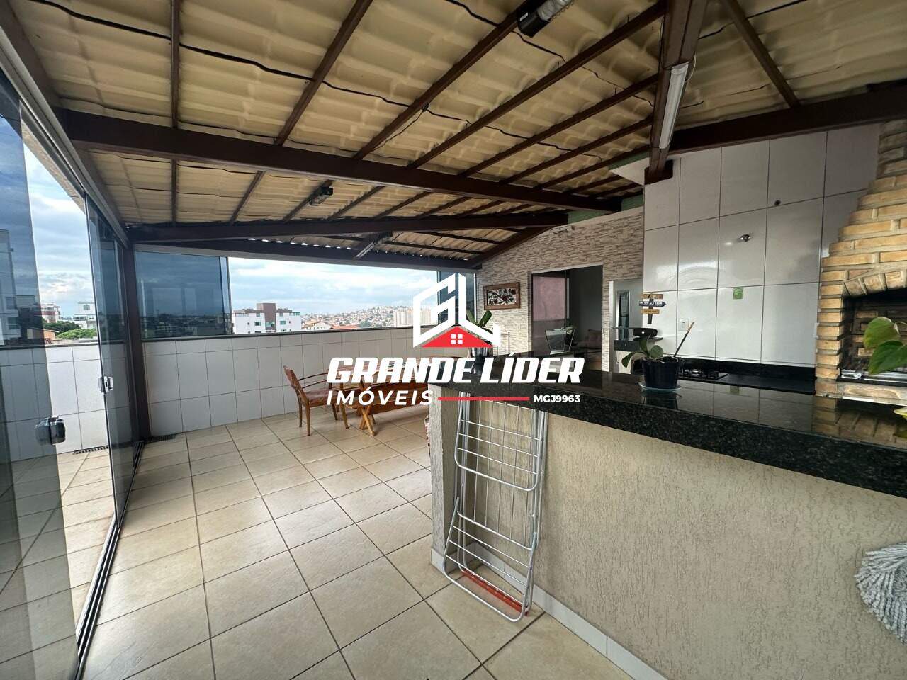 Cobertura à venda no Eldorado: 