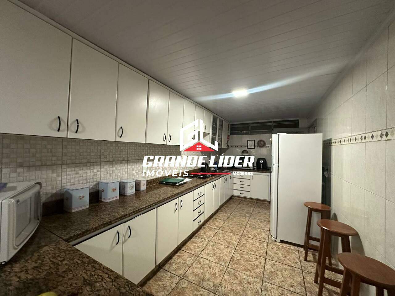 Área privativa à venda no Santa Cruz Industrial: 