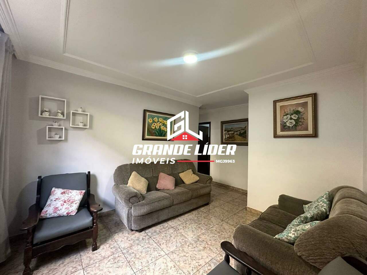 Área privativa à venda no Santa Cruz Industrial: 