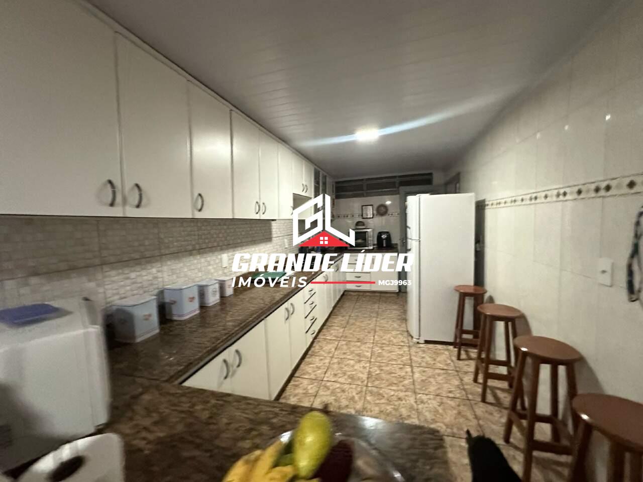 Área privativa à venda no Santa Cruz Industrial: 