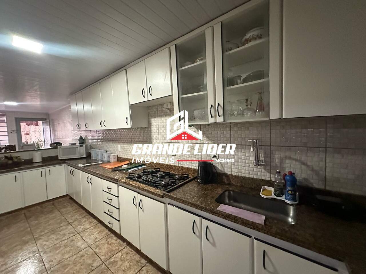 Área privativa à venda no Santa Cruz Industrial: 