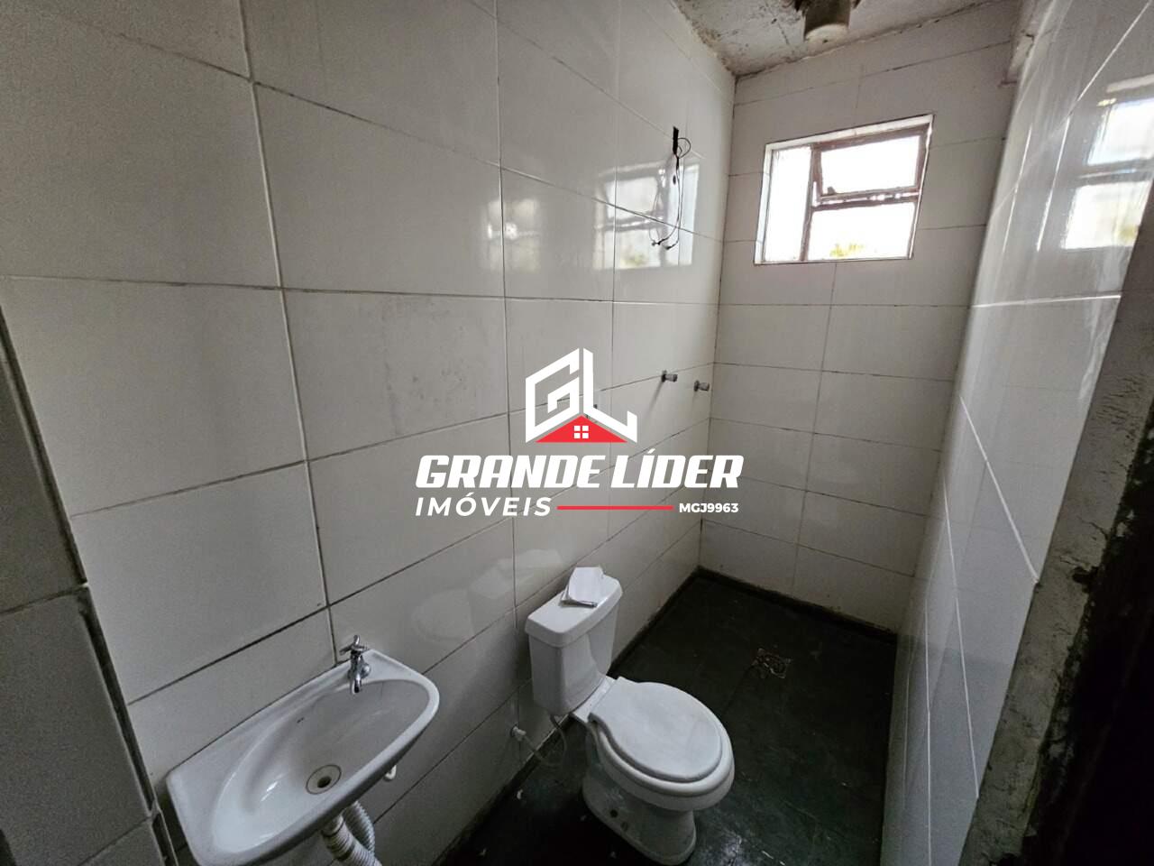 Prédio à venda no Carlos Prates: 