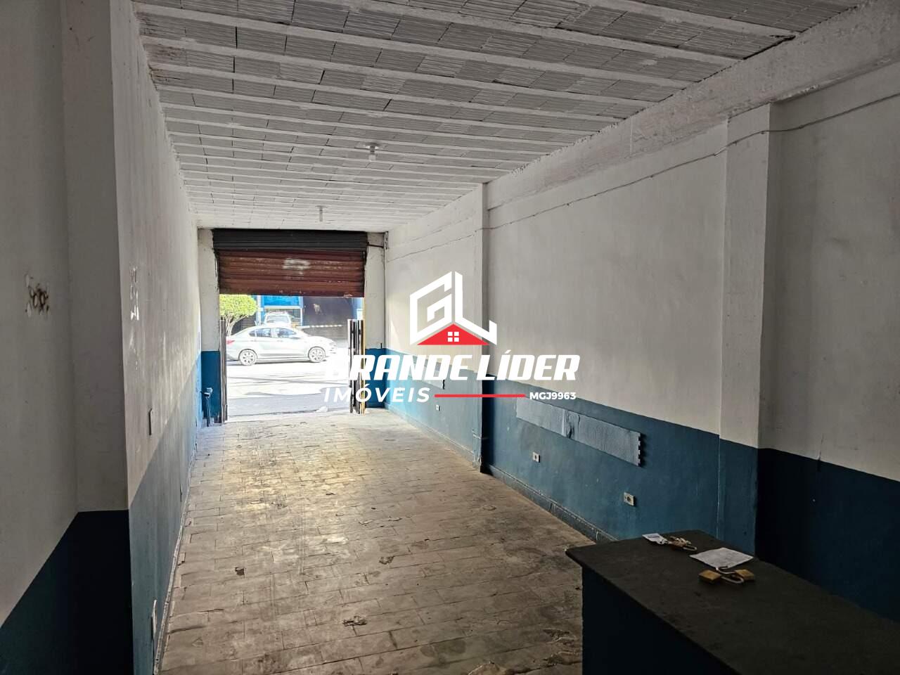 Prédio à venda no Carlos Prates: 