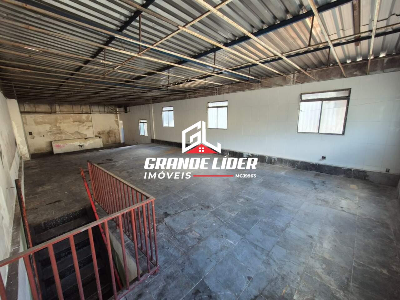 Prédio à venda no Carlos Prates: 