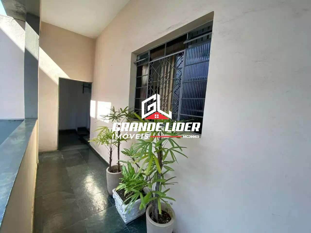 Sala à venda no Santa Cruz Industrial: 