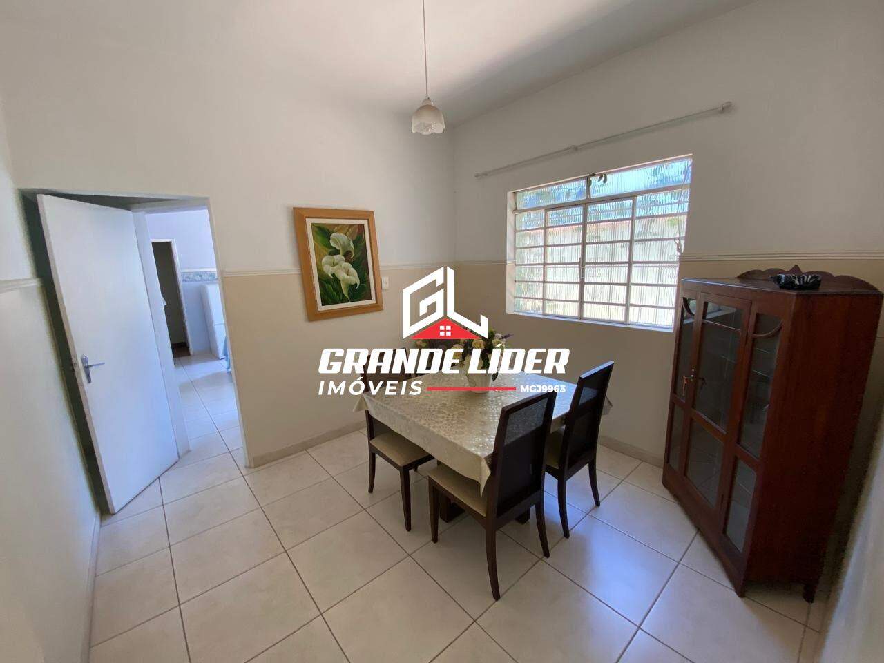 Casa à venda no Tirol: 