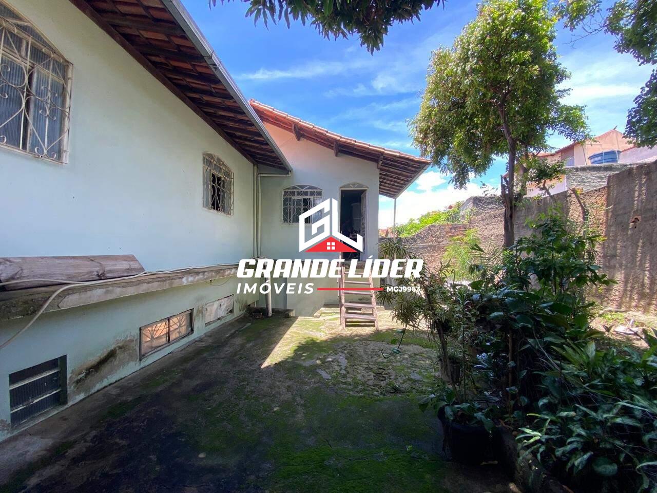 Casa à venda no Tirol: 