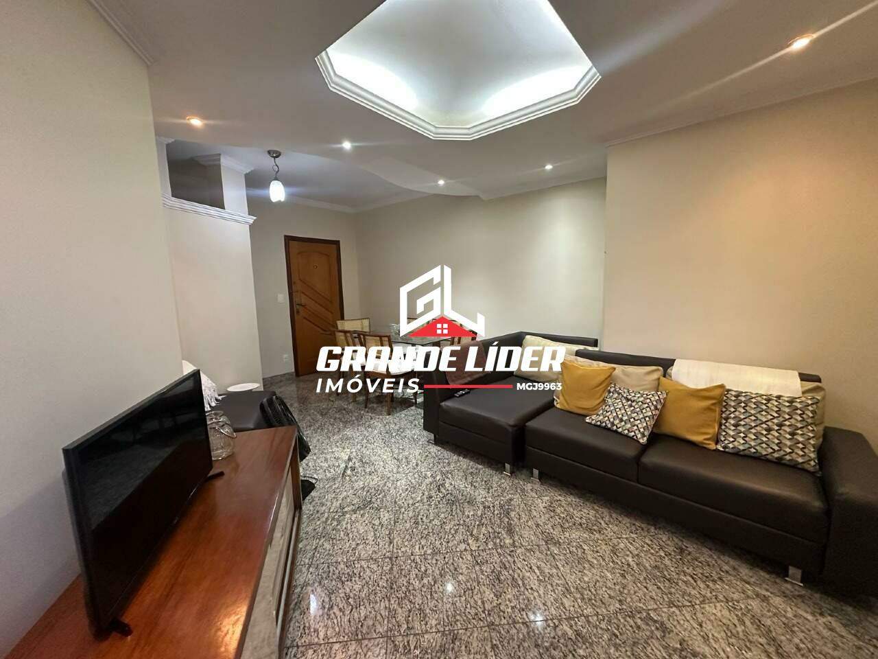 Área privativa à venda no Santa Cruz Industrial: 