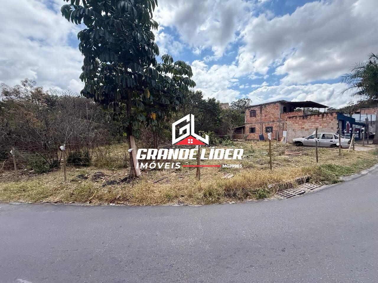 Lote à venda no Palmeiras (Parque Durval de Barros): 