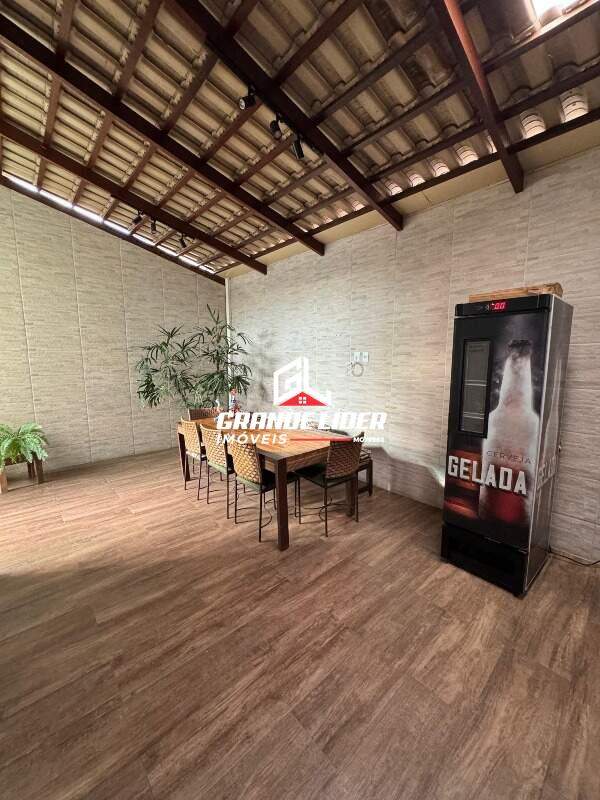 Casa à venda no Centro: 