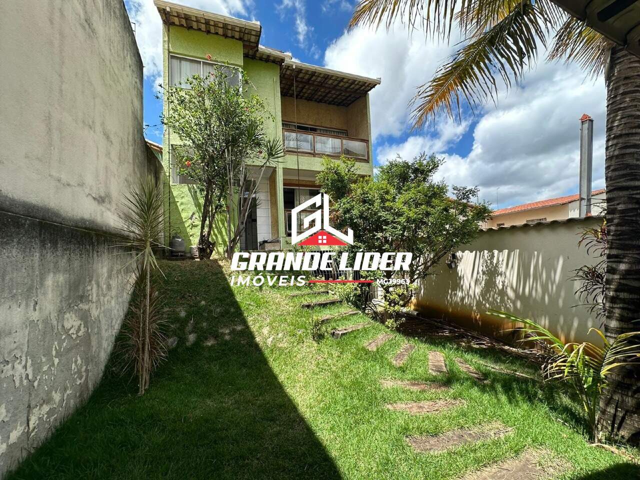 Casa à venda no Jardim Riacho das Pedras: 