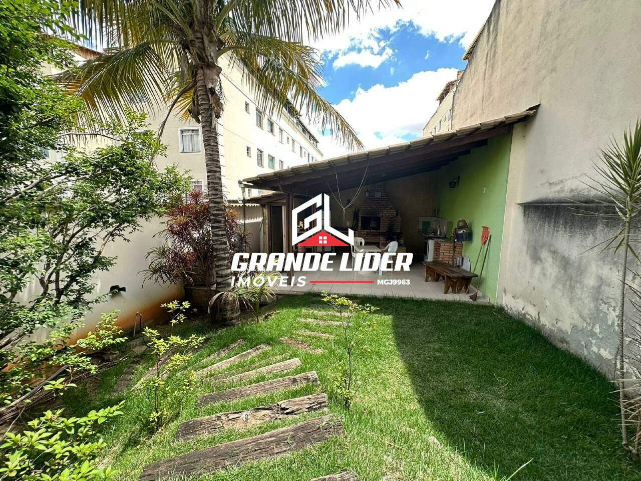 Casa à venda no Jardim Riacho das Pedras: 