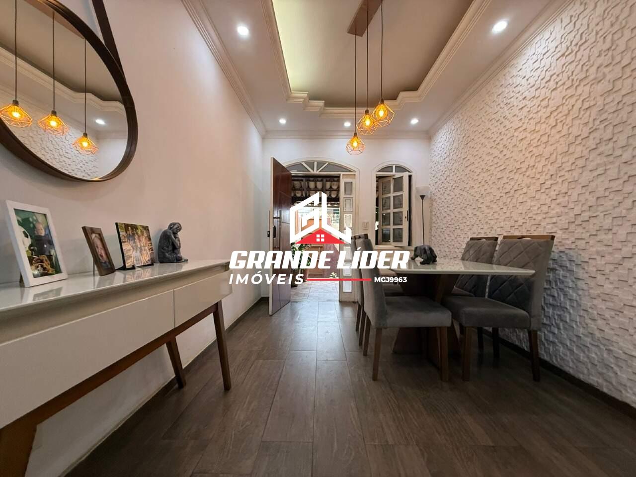 Casa à venda no JK: 