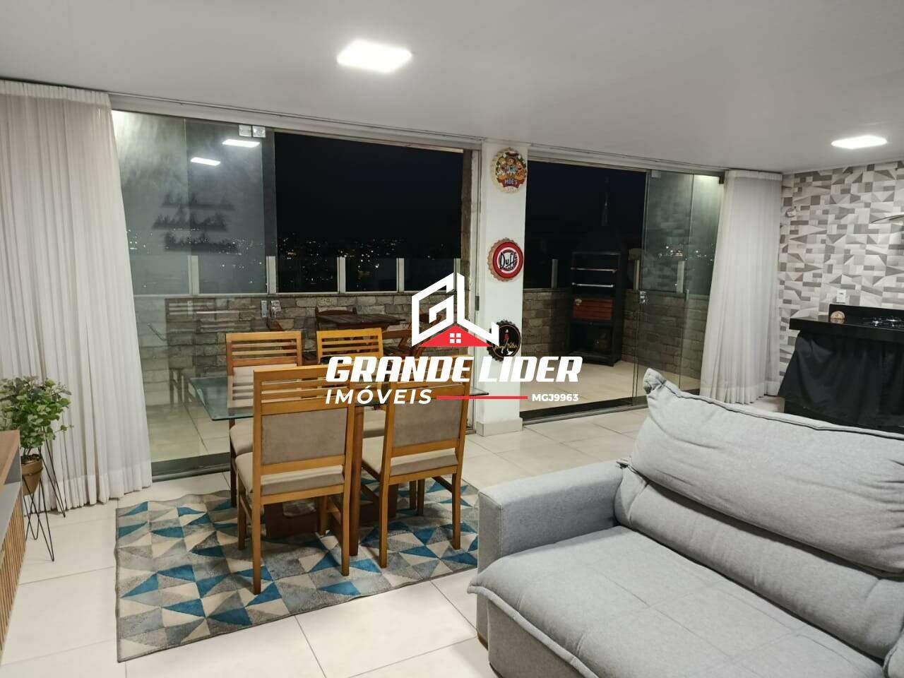 Cobertura à venda no Santa Cruz Industrial: 