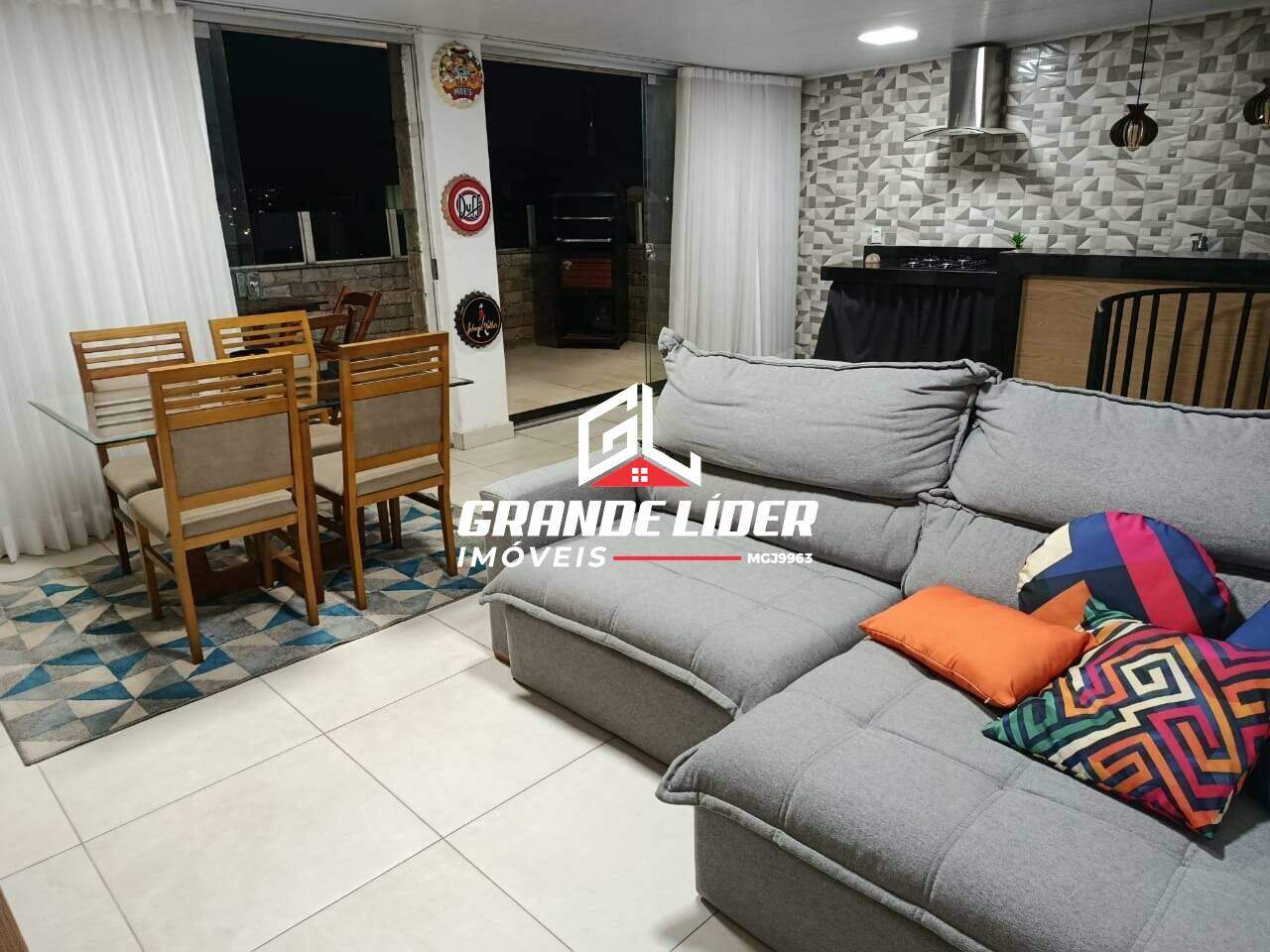 Cobertura à venda no Santa Cruz Industrial: 